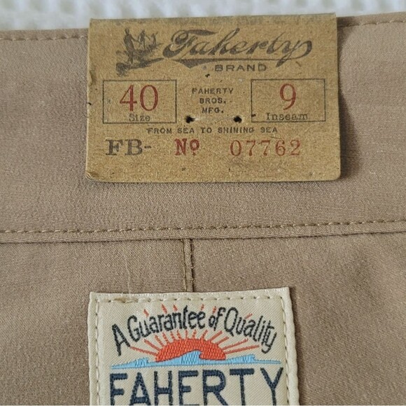 Faherty Men's all day shorts Belt Loop khaki size 40 NWT - Picture 13 of 16